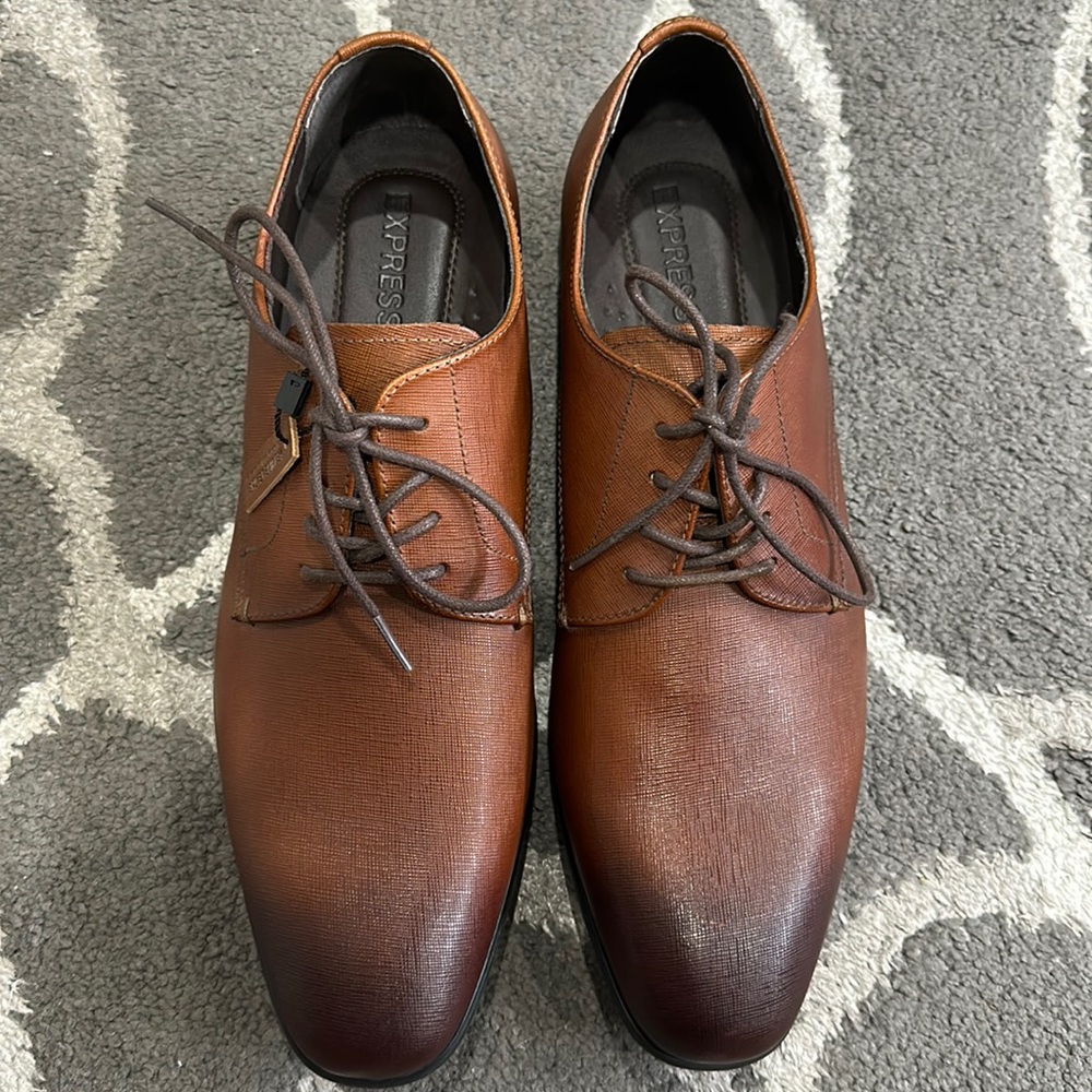 Express Men’s Dress Shoes New With Tag